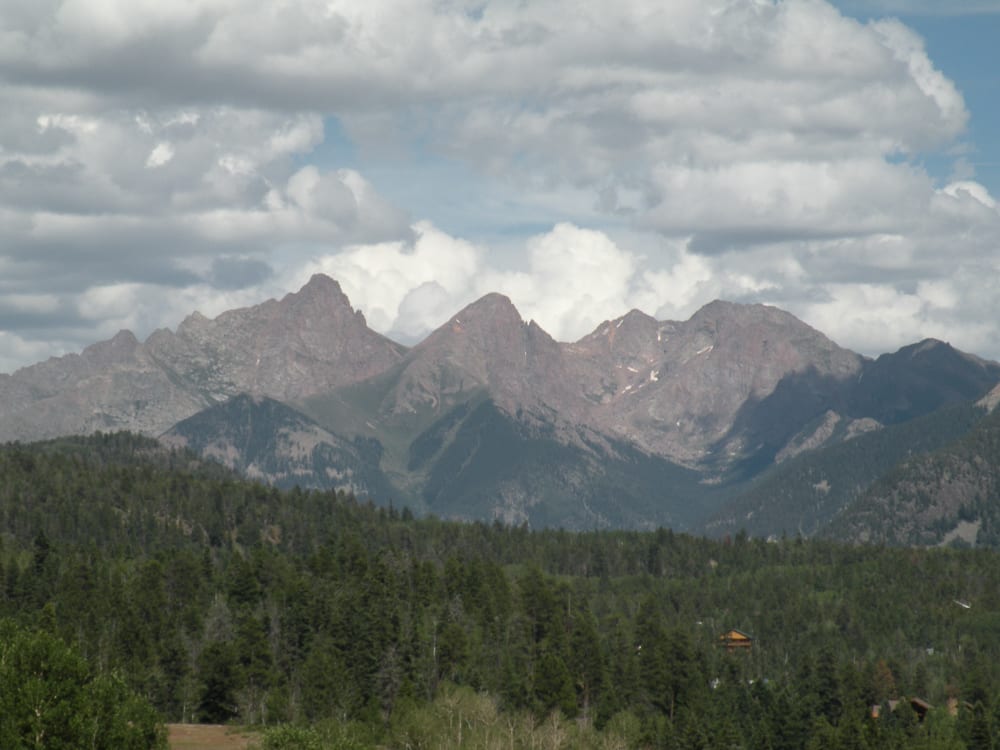 Giant mountain views from Mustang Crossing